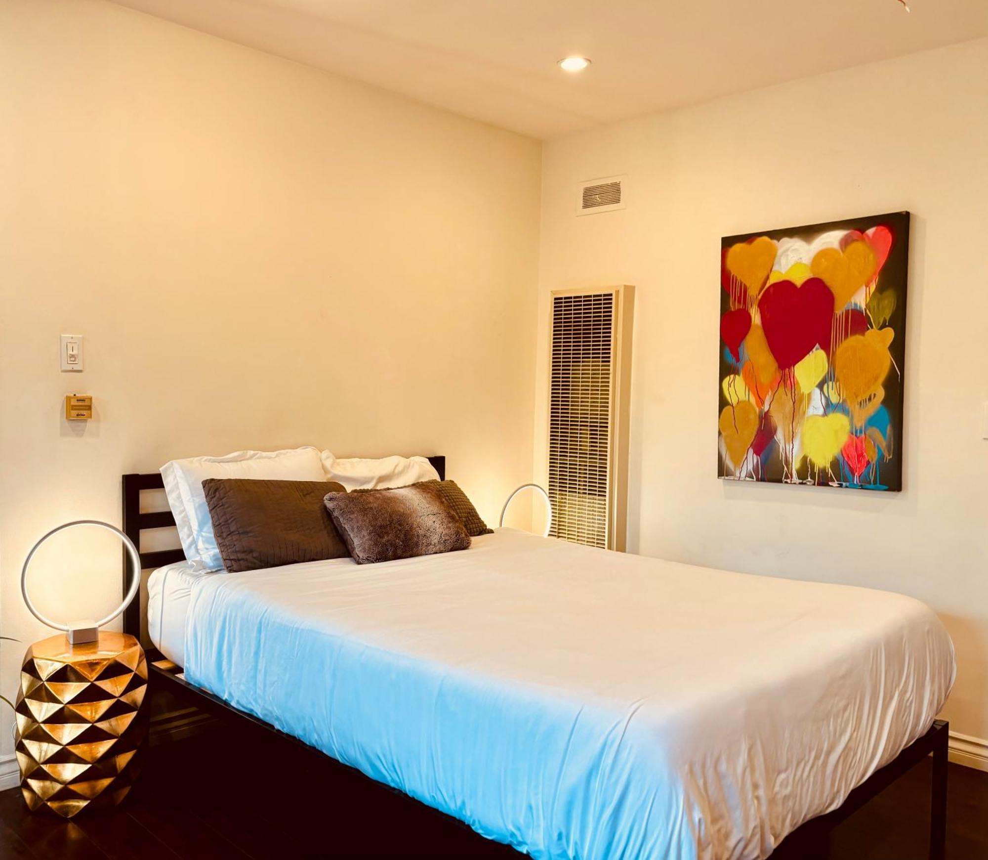 Centrally Located 2 Bed Ucla Apartment Λος Άντζελες Εξωτερικό φωτογραφία